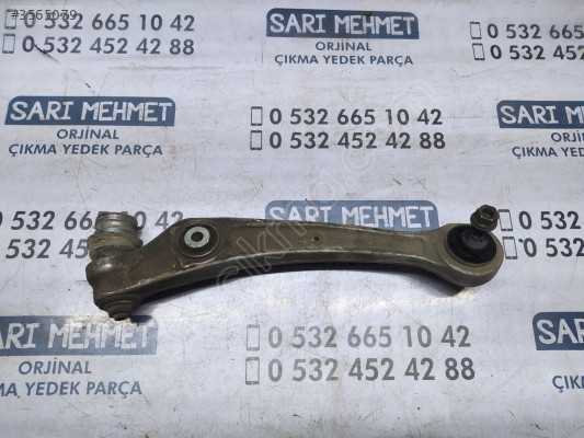 ÇIKMA AUDİ A4 A5 Q5 SAĞ ÖN ALT SALINCAK 8K0407156C