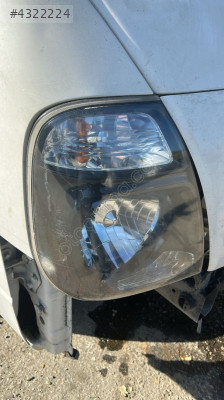 2016 KİA BONGO ÇIKMA ORJİNAL HATASIZ SAĞ VE SOL FAR