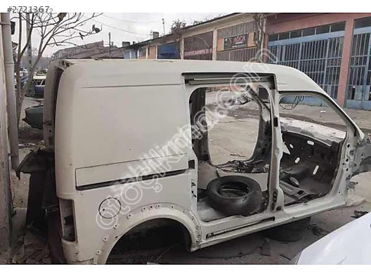 Courier sağ arka çamurluk