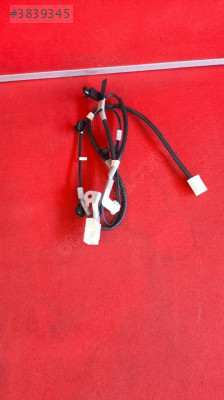 TOYOTA COROLLO ANTEN TESİSATI ALT PARÇASI 86101-02311