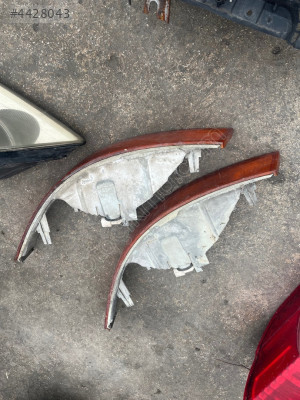 RENAULT MASTER 2 SİNYAL LAMBASI