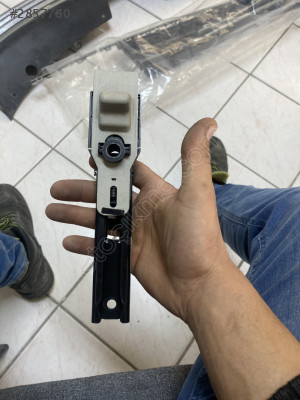 FORD FİESTA EMNİYET KEMER AYARLAYICISI