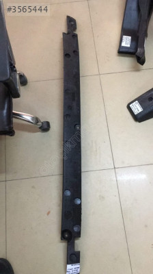 VOYAGER ARKA TAMPON DARBE EMİCİ 05113008AB