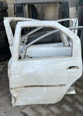 DACİA DUSTER SOL ARKA KAPI