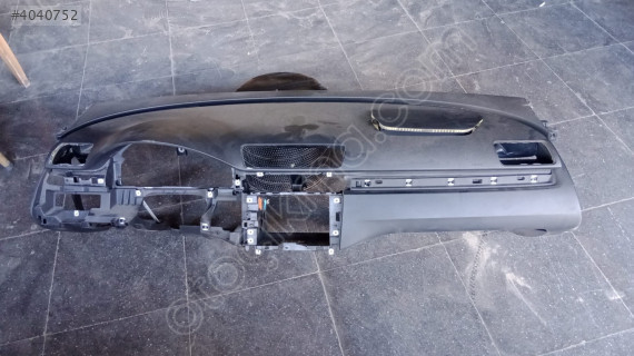 Volkswagen Passat B7 göğüslük Airbag kapağı açık orjinal