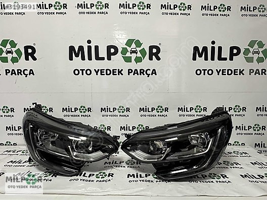 RENAULT MEGANE 4 SAĞ SOL LEDLİ ORJİNAL FAR TAKIMI 260100767r