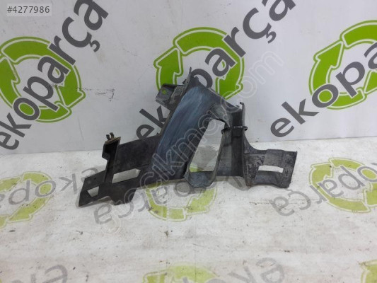 LAND ROVER VELAR 2017 2022 L560 HAVA KANALI SAĞ J8A2-17E950-AB