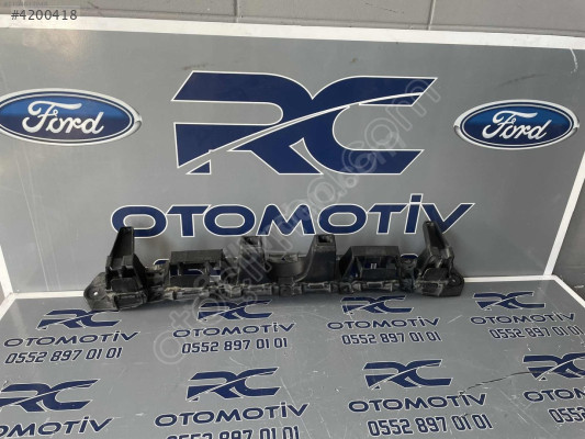 et76 17b861 FORD TOURNEO COURİER ARKA TAMPON BRAKETİ