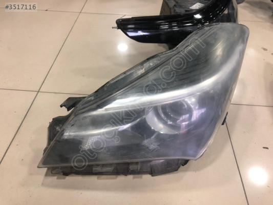 TOYOTA YARİS SOL FAR