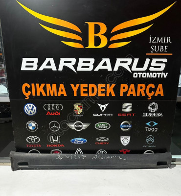 PORCHE CAYANNE SAĞ MARŞPİYEL KAPLAMASI 2006-10
