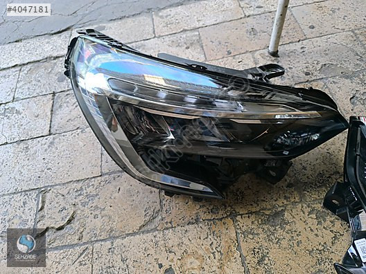 RENAULT CLİO 5 SAĞ FAR ÇIKMA ORJİNAL