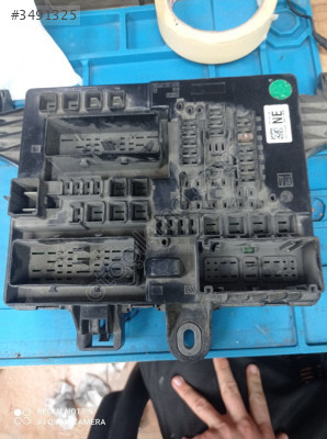 OPEL İNSİGNİA ARKA SİGORTA TABLASI 13277321 03 NE