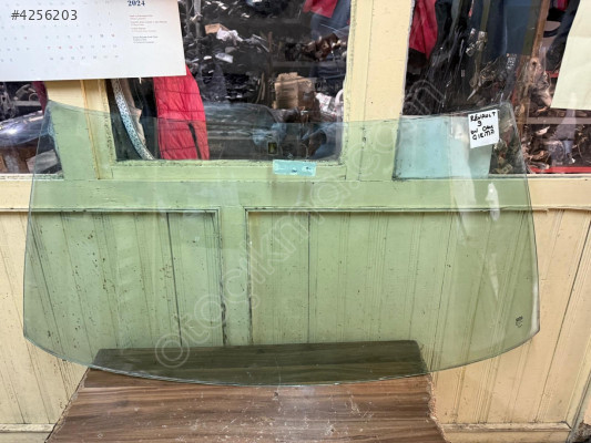 RENAULT 9 ÖN CAM ÇIKMA ORJİNAL TEMİZ ÜRÜN