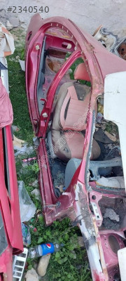 RENAULT MEGANE 1 SAĞ ÖN PODYE 1997-2001 MODEL