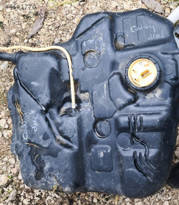 Volkswagen Caddy Dizel Yakıt Deposu