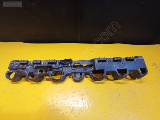 CLİO 4 ARKA TAMPON ORTA BRAKETİ SIFIR 850424459R