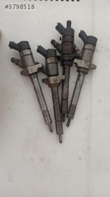 FORD - FİAT - CİTROEN - PEUGEOT ENJEKTÖR (0445 110 239)