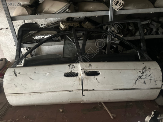 Toyota corolla sol ön kapı