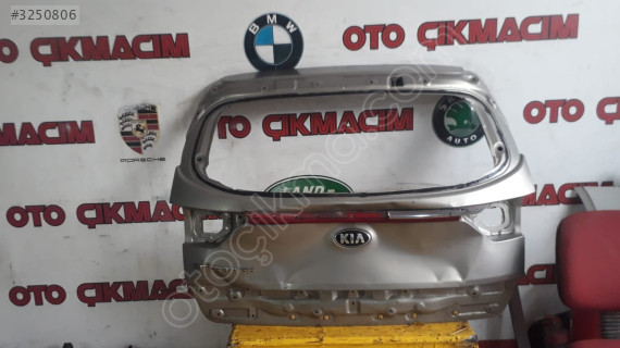 KİA SPORTAGE BAGAJ KAPAĞI