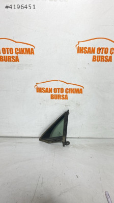 Passat b8 sağ ön kelebek camı