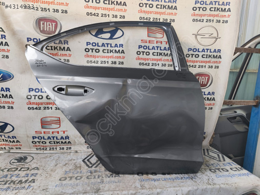 Skoda Octavia sağ arka kapı