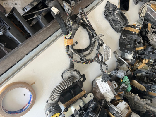 Peugeot 407 sol kapı elektrik tesisatı