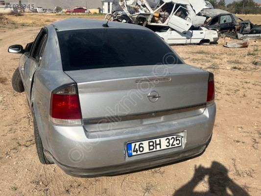 Opel Vetra c  kasa arkası
