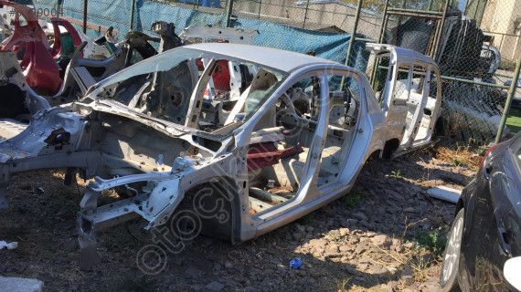 Peugeot 307 '05 Model Kesme Tavan Parçası