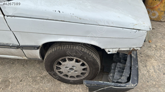 Renault 9 sağ ön çamurluk