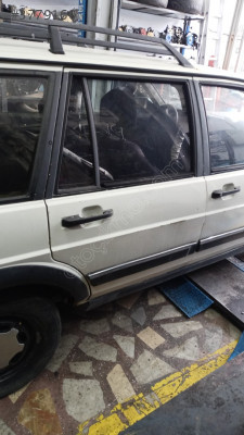 Passat sağ arka kapı