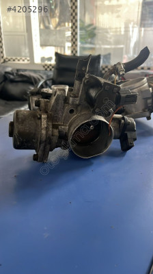 Hyundai santa fe gaz kelebeği