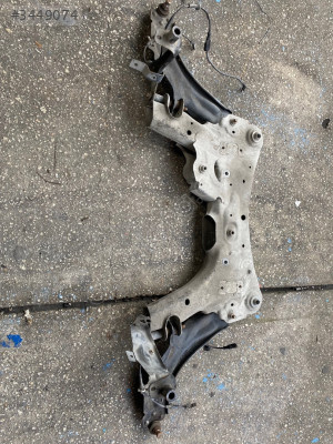 Renault Kango 3 motor beşiği orjinal çıkma