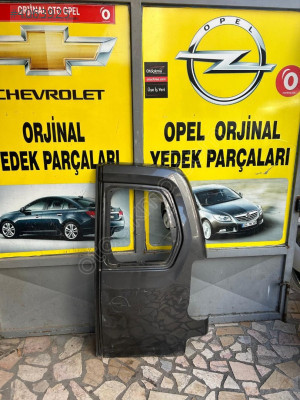 Opel combo e bagaj kapısı