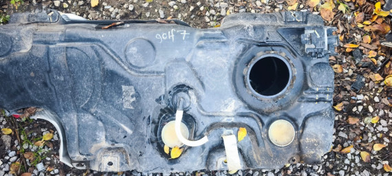 Volkswagen Golf 7 Yakıt Deposu