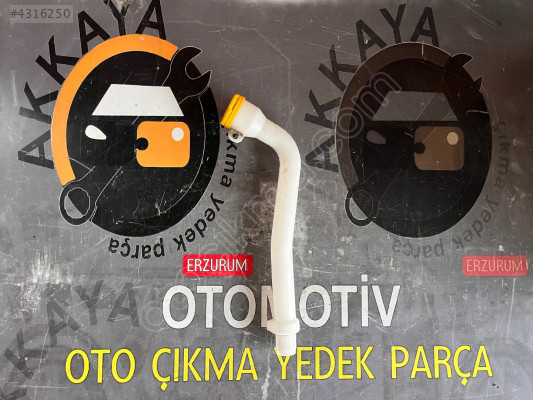 289159055R Clio 5 Cam Suyu Dolum Borusu Orjinal Çıkma