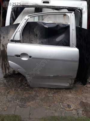 FORT FOCUS 2.5 SAG ARKA KAPI