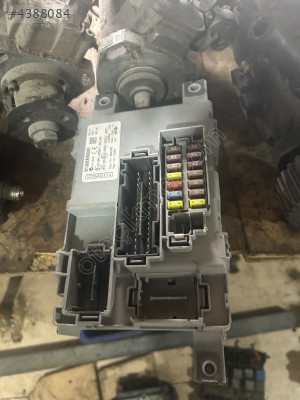 Fiorino 1.3 sigorta kutusu