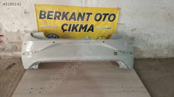 Volkswagen Golf 7.5 arka tampon orijinal 50 TL