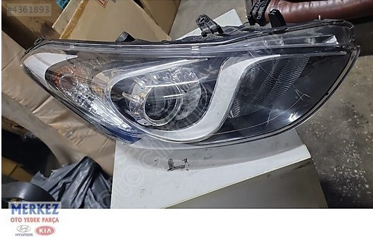 İ30 2012-15 sağ far