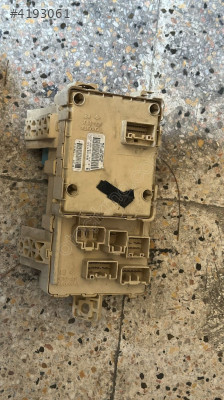 2005-2007 TOYOTA AVENSİS T250 SİGORTA TABLASI 82641 CA010-F