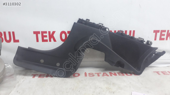 Mercedes E 207 BAKALİT SOL İÇ A2076901425
