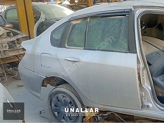 RENAULT SYMBOL SAĞ ARKA KAPI ve TÜM AKSAM.| ÜNALLAR OTO ÇIKMA |
