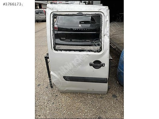 FİAT DOBLO 2 SAĞ ARKA SÜRGÜLÜ KAPI