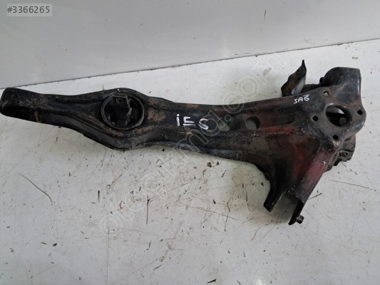 HONDA CİVİC SAĞ ARKA TAŞIYICI KOLU