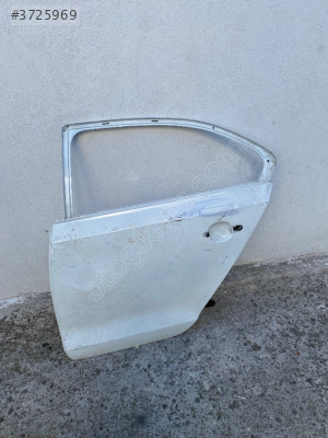 SKODA RAPİD SOL ÖN KAPI 2013-2016