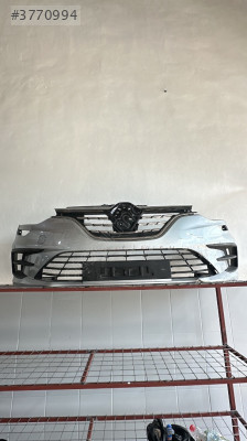 Megane 4.5 ön tampon çıkma orjınal
