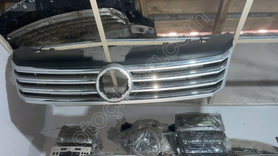 Volkswagen Passat b7 ön panjur orijinal
