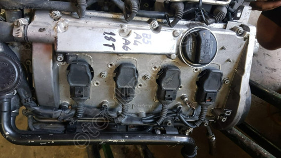 Audi A4 -A6 - Volkswagen Passat B5 Külbütör Kapağı çıkma