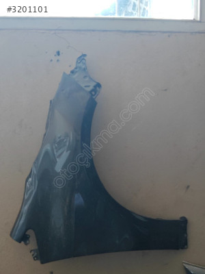 Toyota Corolla sağ ön çamurluk çıkma orijinal