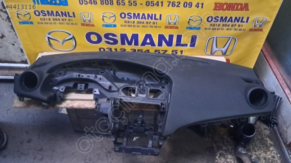 Mazda 3 BL Sıfır Orjinal Torpido